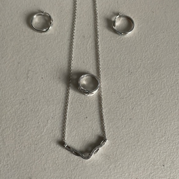 Necklace set - Picture 2 of 2